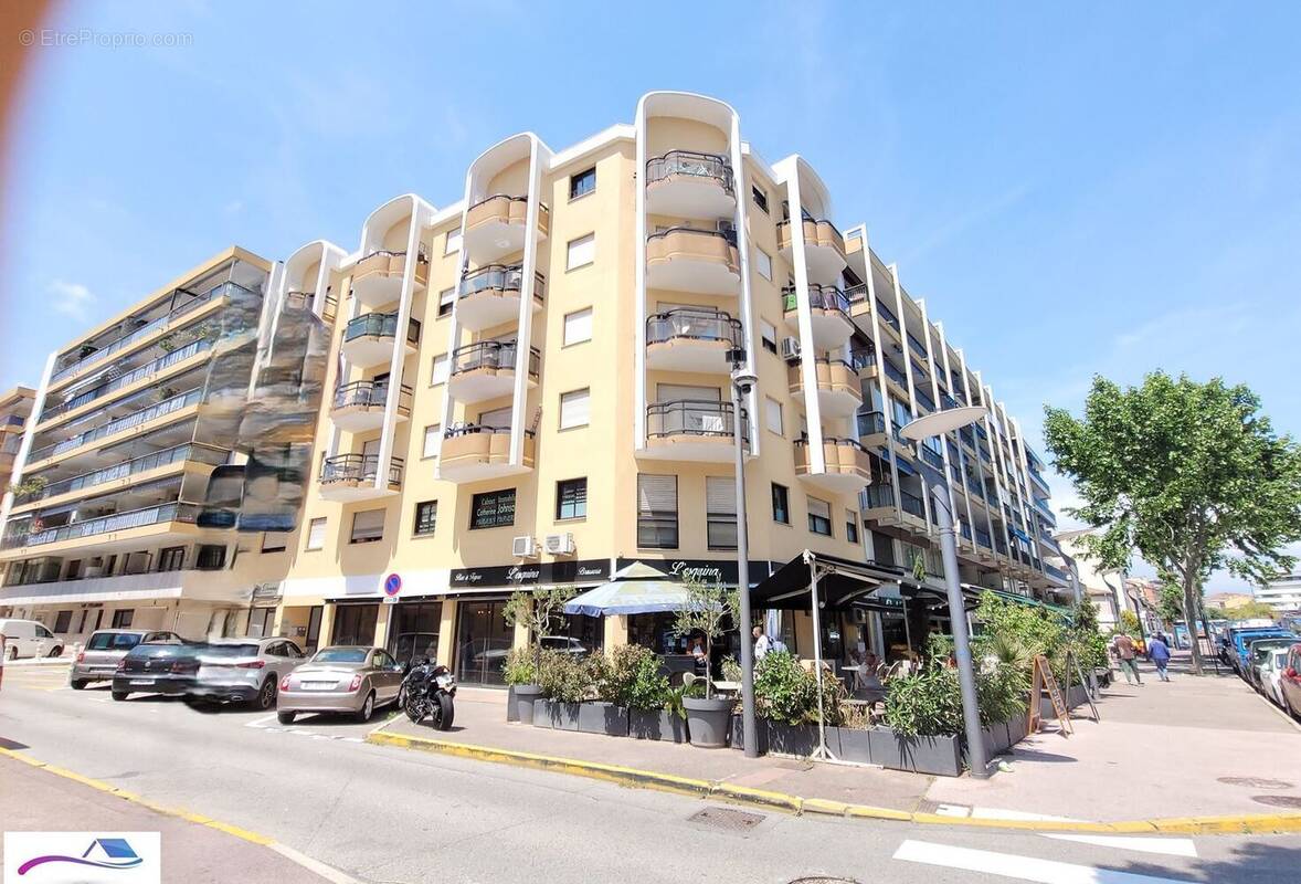 Appartement à MANDELIEU-LA-NAPOULE