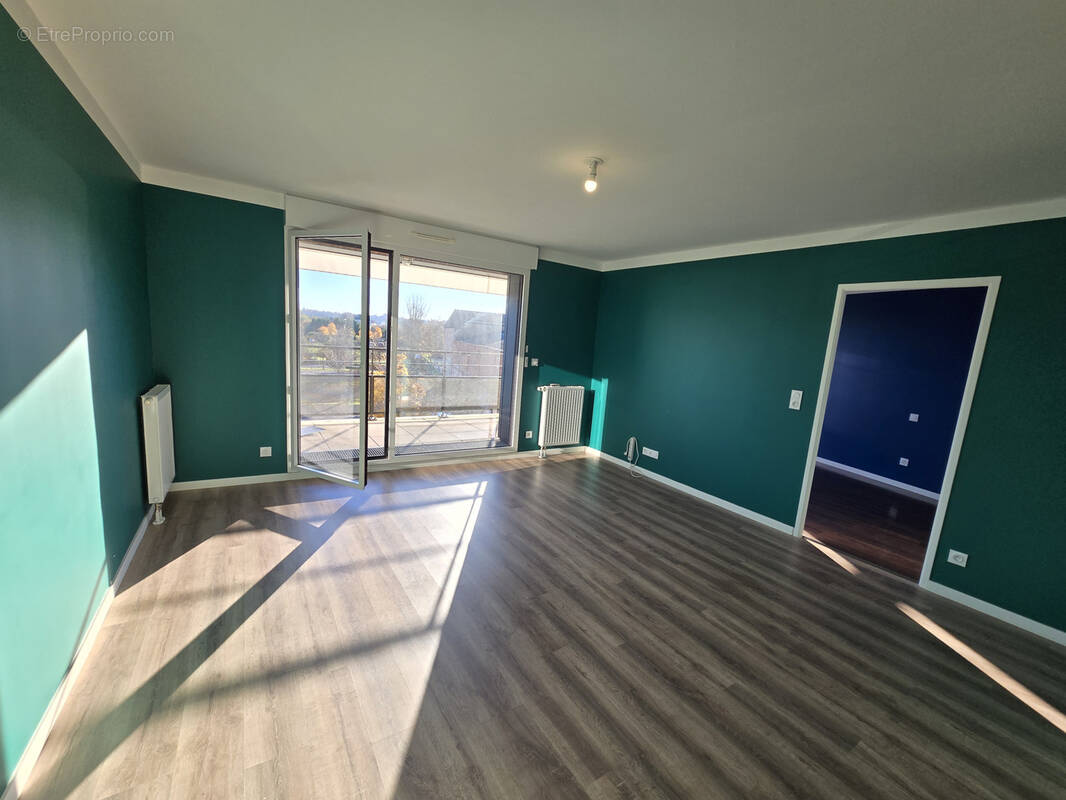 Appartement à LA RICHE