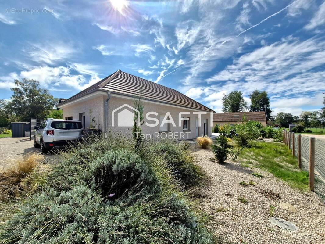 Photo 1 - Maison à BRANGES