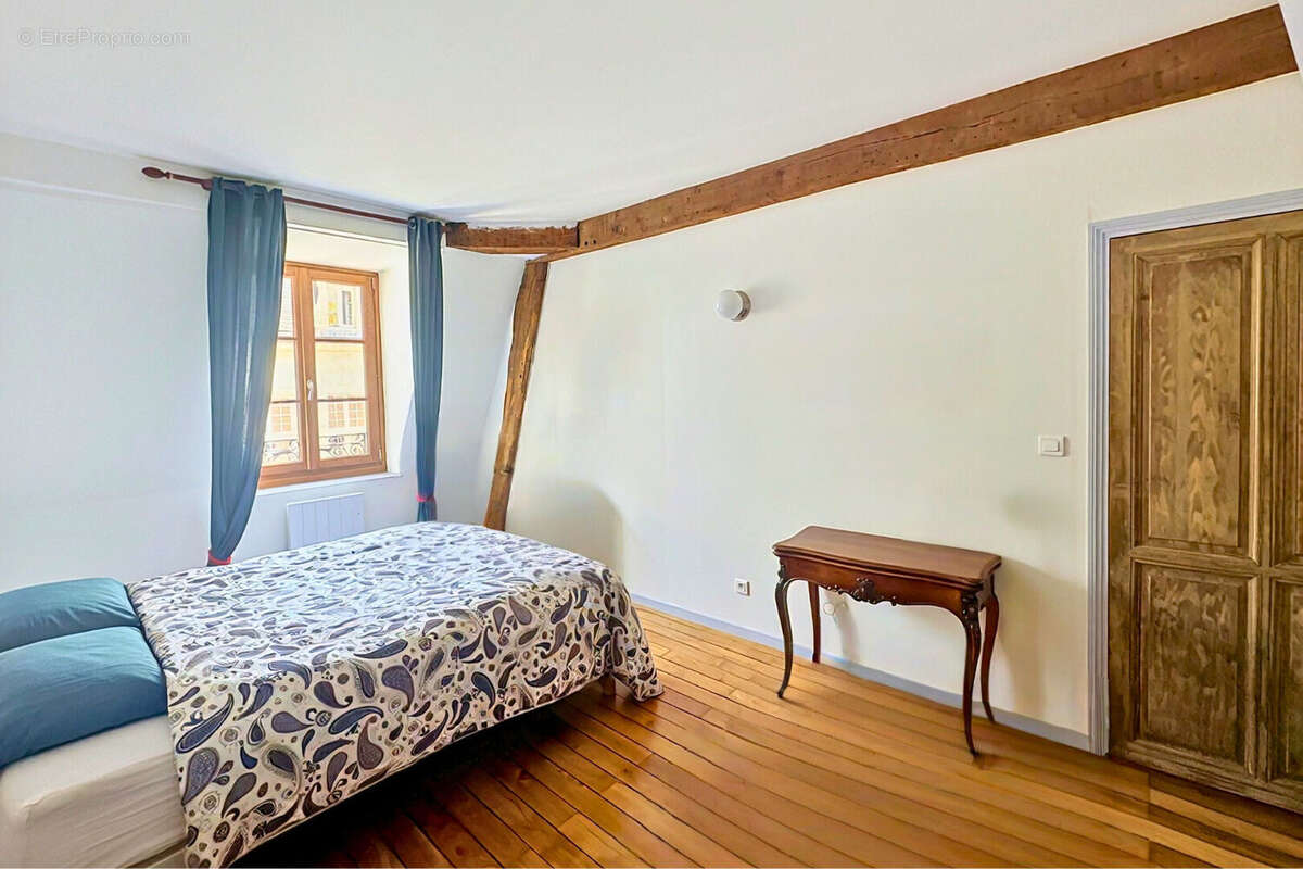Appartement duplex de caractère à vendre - Dijon Centre Historique - 2 chambres - Hôtel particulier 107,33 m² au sol - photo 6