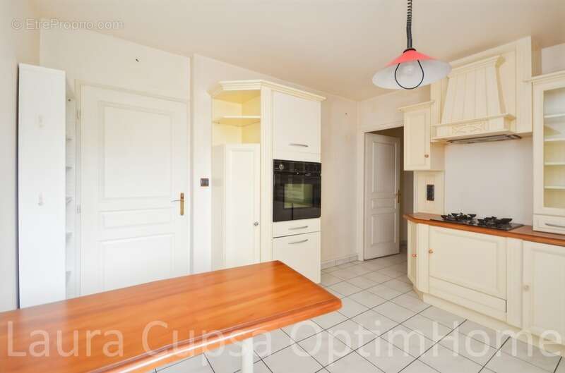 Appartement à LIVRY-GARGAN