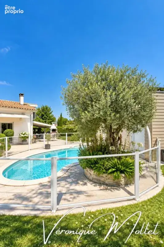Lignan-de-bordeaux – villa familiale, piscine, dépendance aménagée et piste cyclable à 6 min à vélo - photo 8