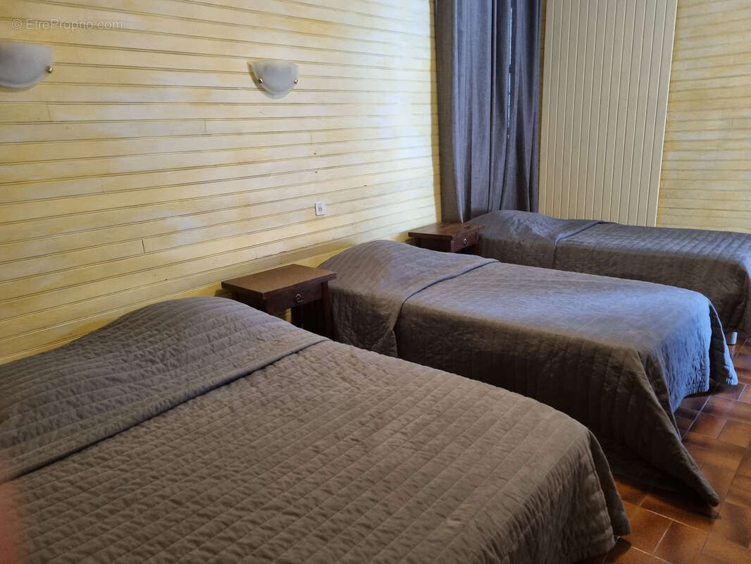 Autre à SAINT-JULIEN-DU-VERDON