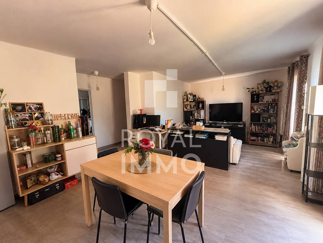 Appartement à LA VALETTE-DU-VAR