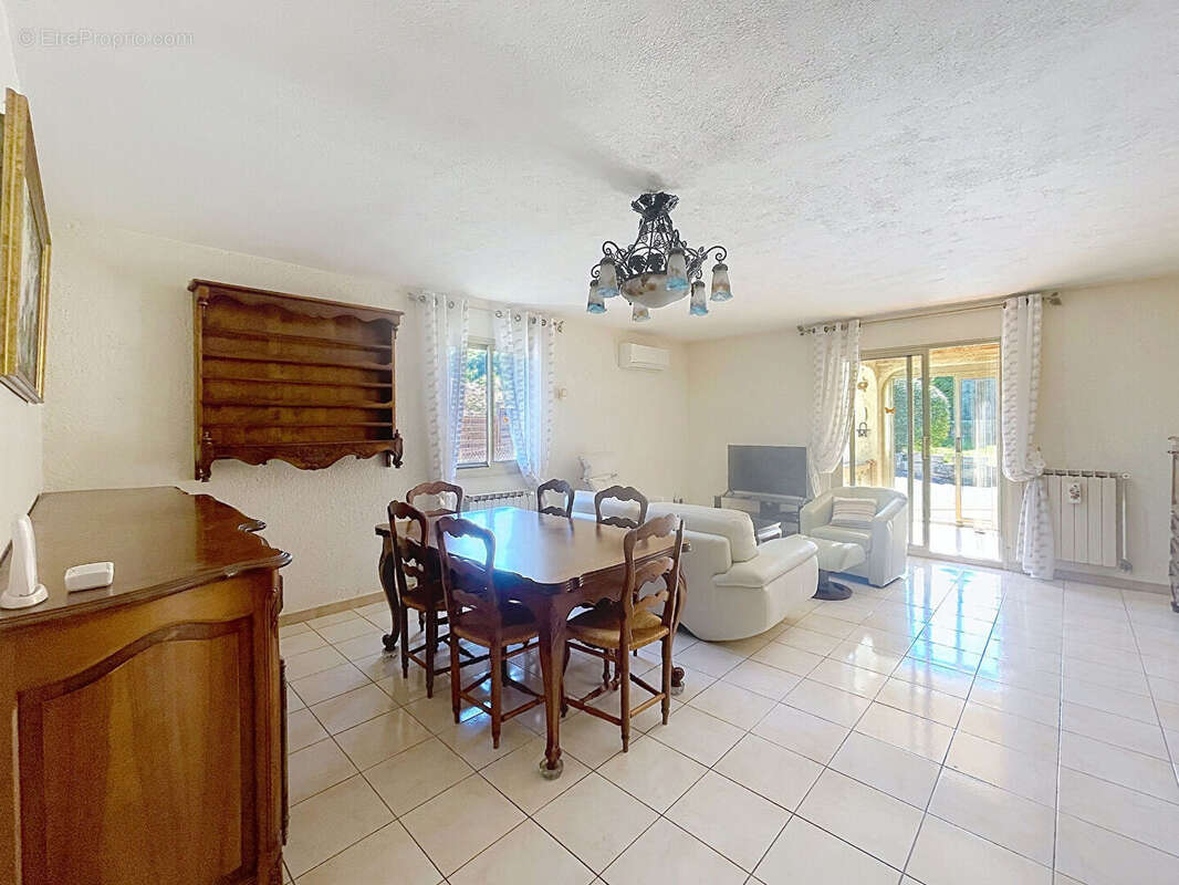 Maison à ORAISON