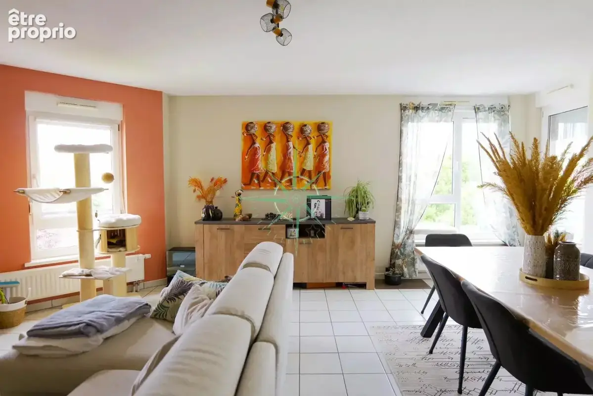 À VENDRE - Appartement 3 pièces  85 m2 avec balcon, garage et caves - photo 6