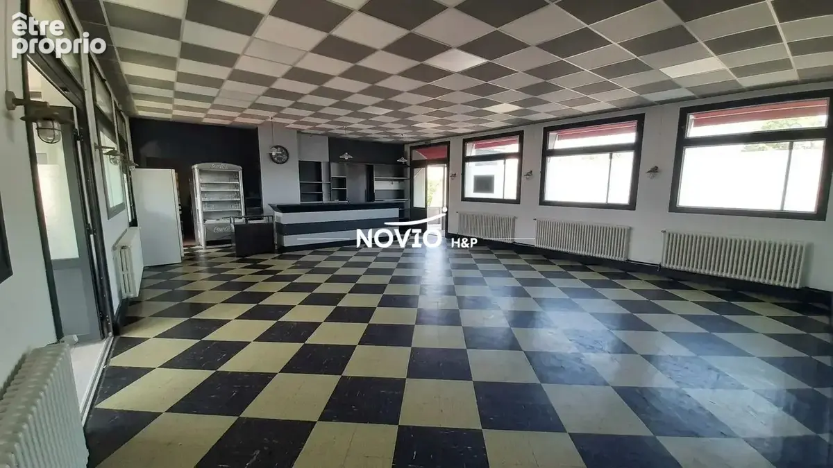 Commerce 600 m² à vendre à Beaumont (86490) - photo 4