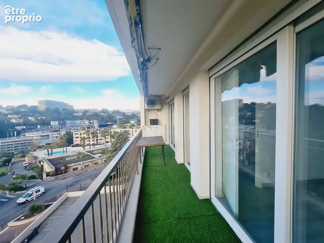 Appartement à LE CANNET