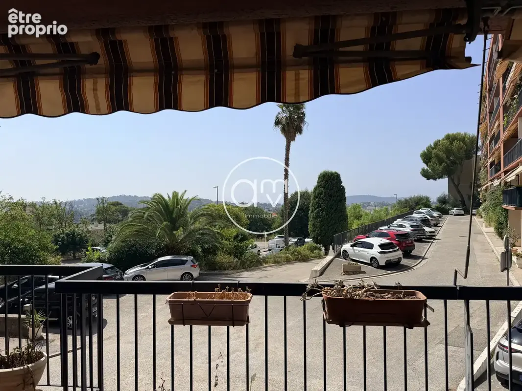 Appartement T4 sur les hauteurs de TOULON avec terrasse, stationnement et cave - photo 5