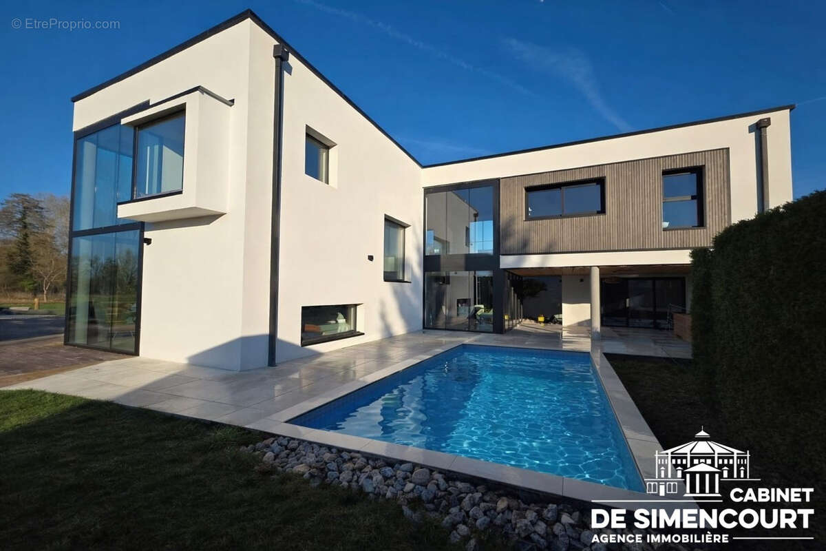 VERS-SUR-SELLE   Pavillon d’architecte contemporain avec piscine - photo 7
