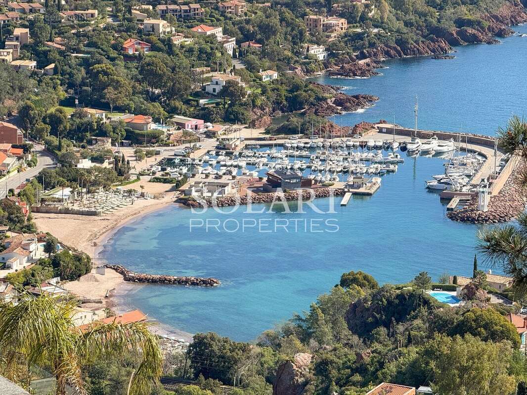 Maison à THEOULE-SUR-MER