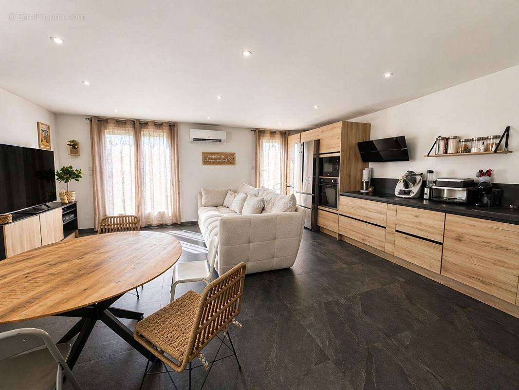 Appartement à VITROLLES