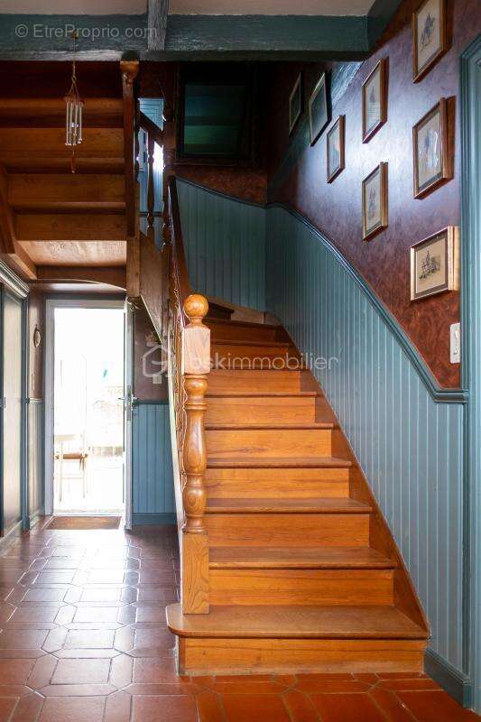 Superbe maison de caractère dans un cadre préservé - photo 4