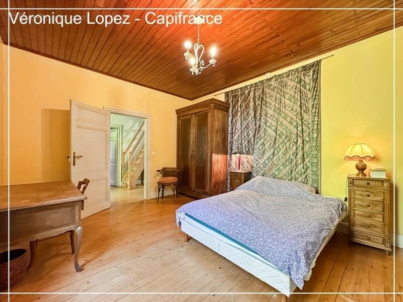 Agen, à seulement 6kms, authentique maison en pierre de 203m² avec grand terrain, garage et cave - photo 7