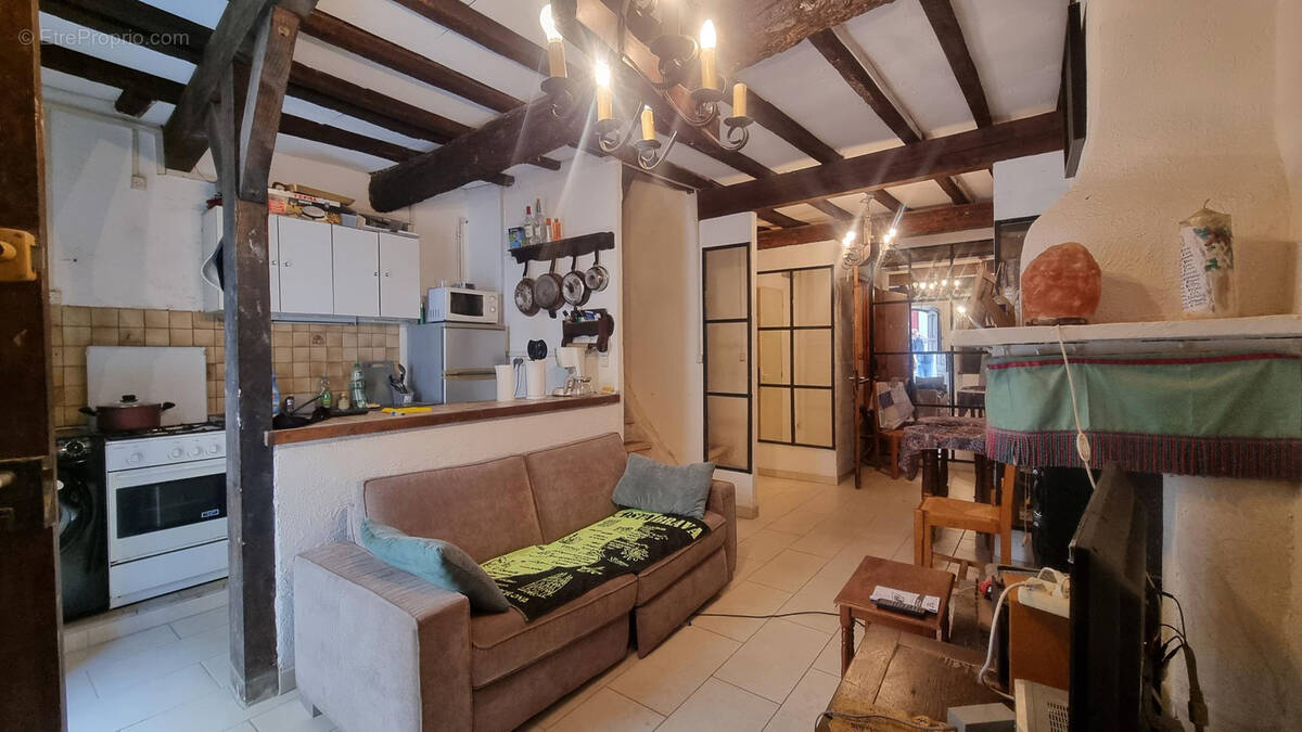 Appartement à AZILLE