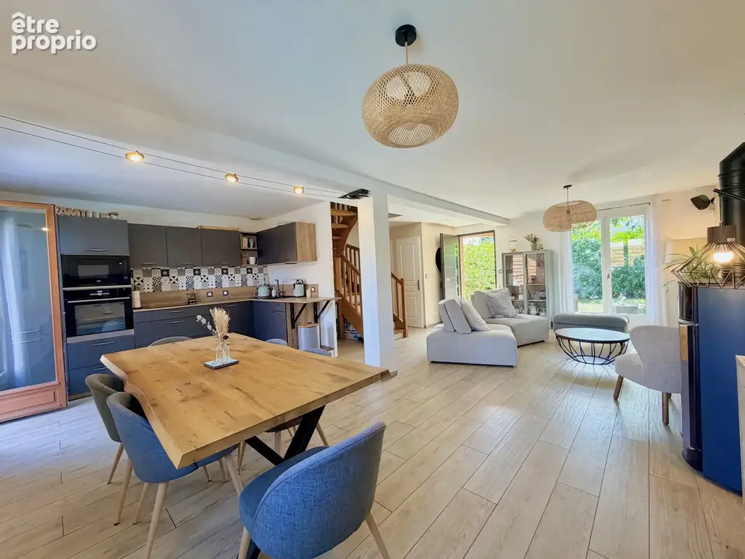 DARDILLY   MAISON FAMILIALE  95 m2 + Garage - terrain 625 m2. - photo 8