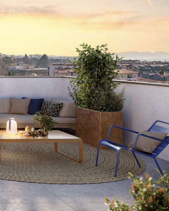 À Thonon-Les-Bains, appartement T4 avec grand balcon - photo 3