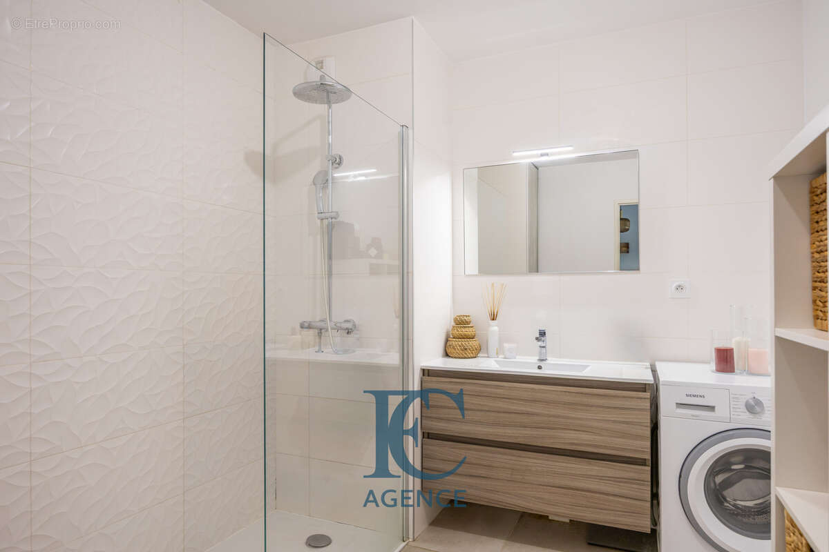 Appartement à SANARY-SUR-MER