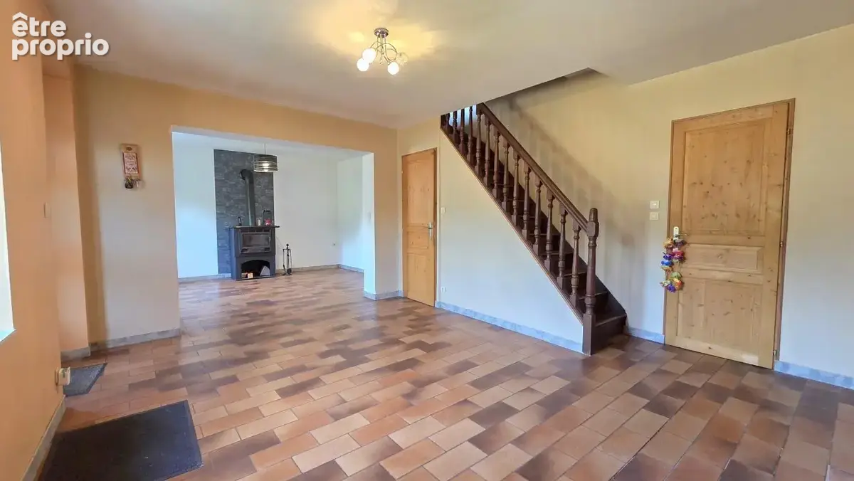 Maison individuelle sans travaux avec 3 chambres et garage située à Anor - photo 3