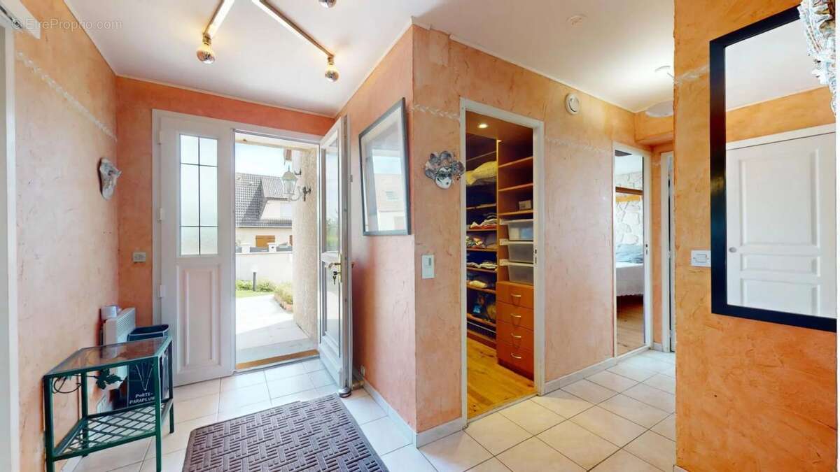 Maison à SIVRY-COURTRY