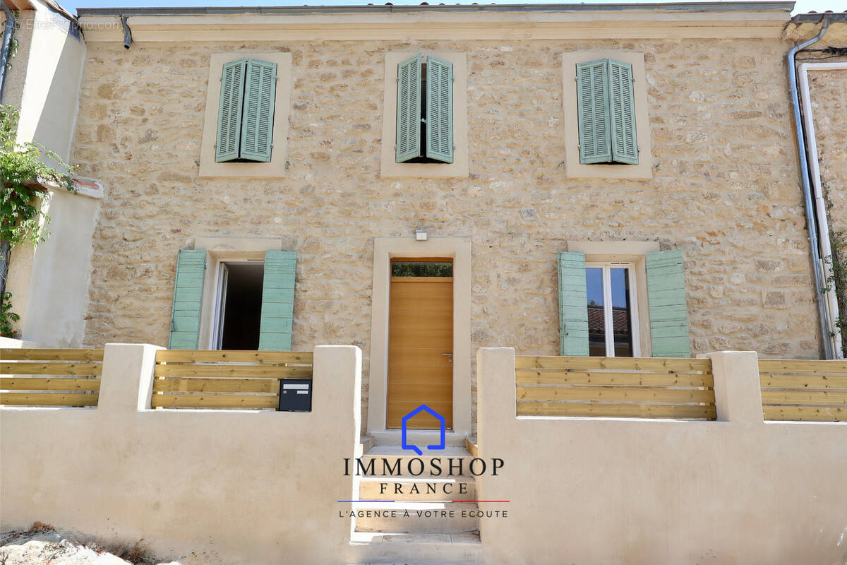 Maison à ROGNES