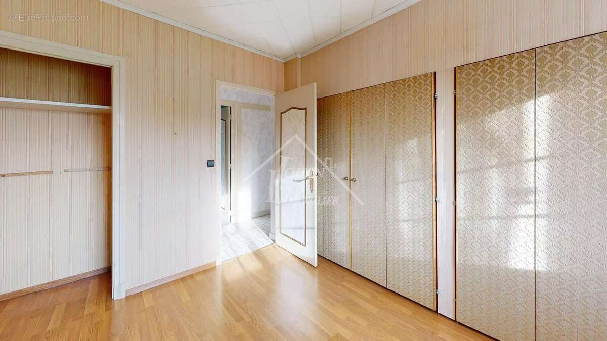 Maison à VARENNES-SUR-ALLIER