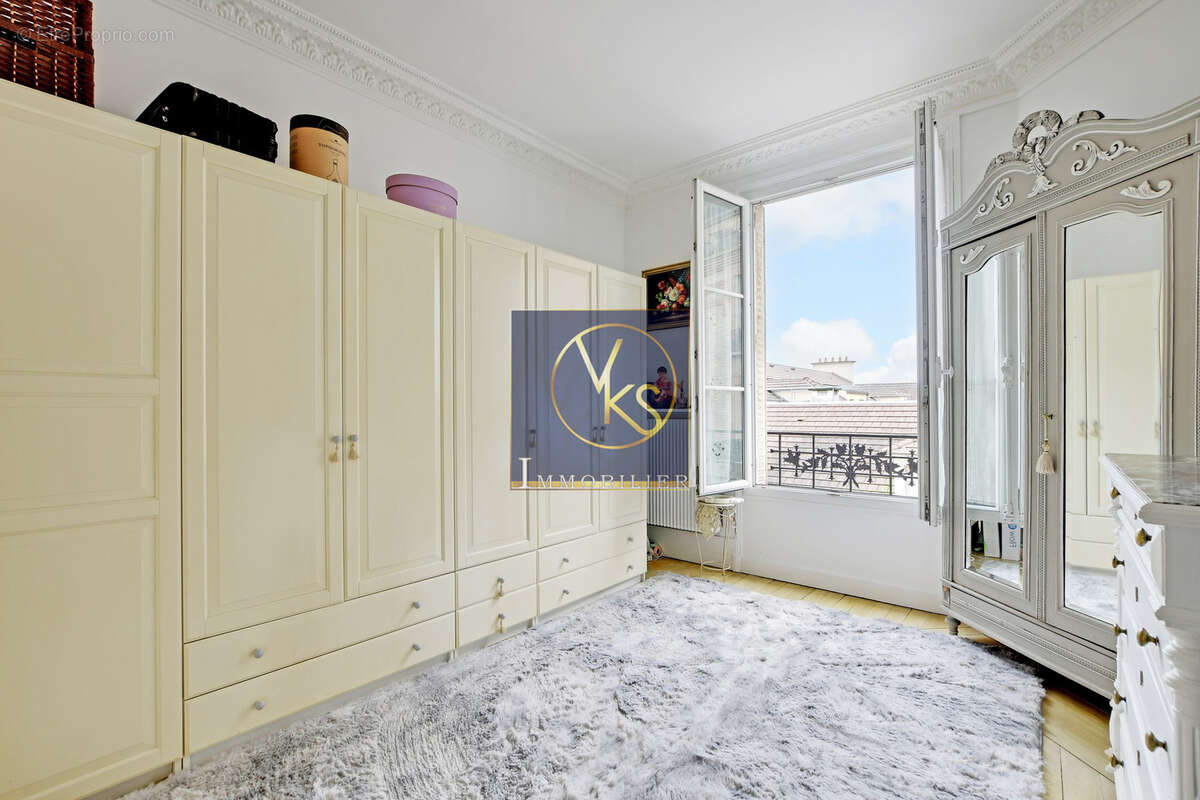 Appartement à COLOMBES