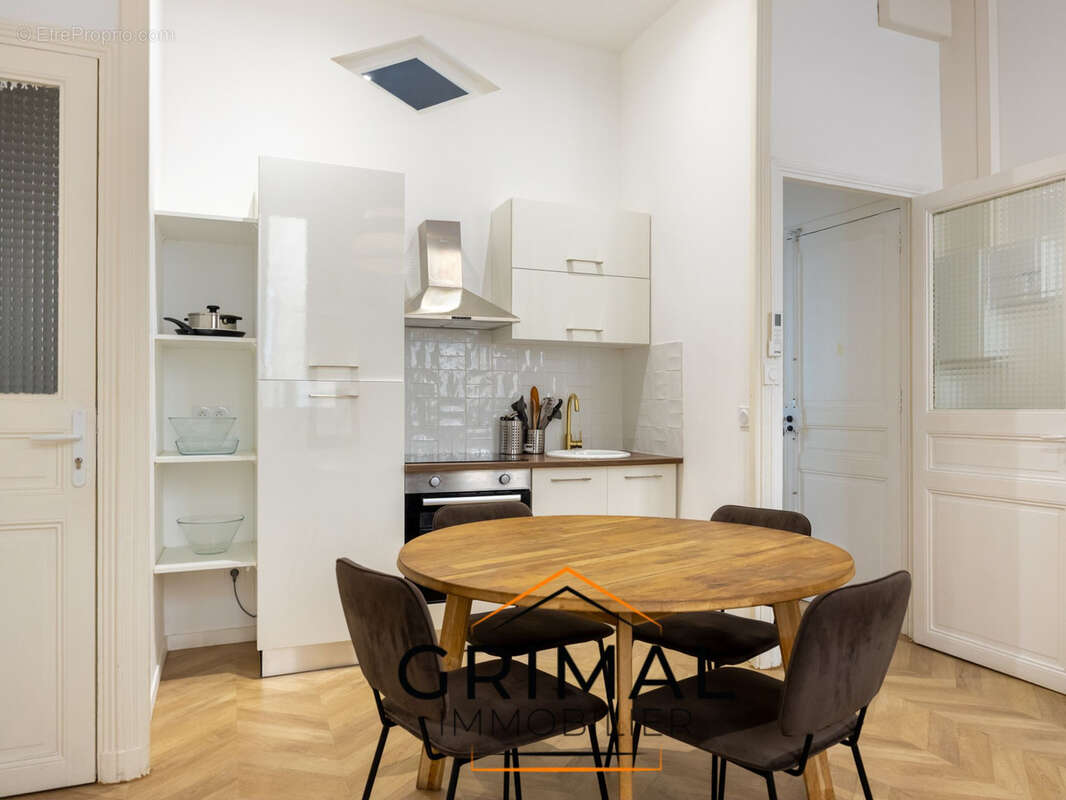 Appartement à MARSEILLE-2E