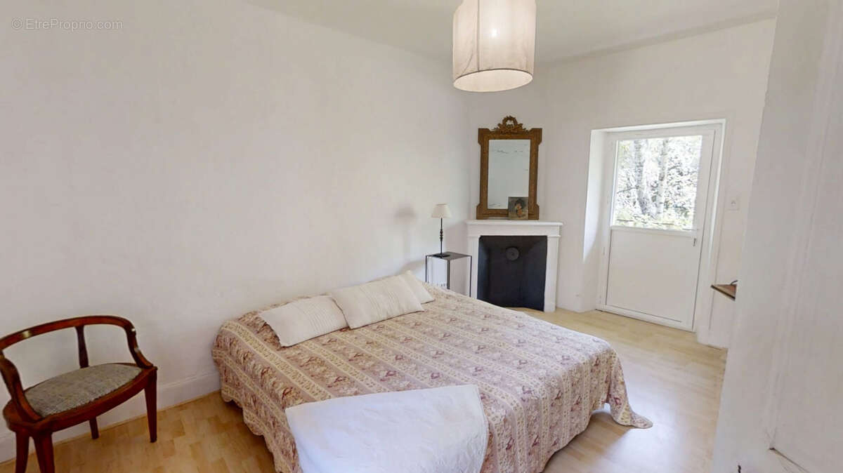 Maison à COURPIERE
