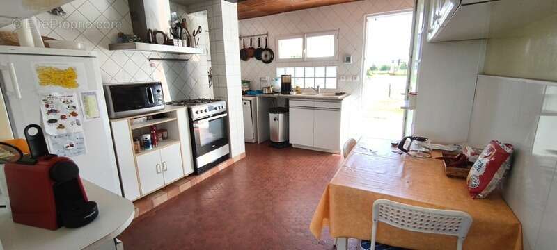 Élégante maison familiale de 231 m² – 4 chambres – terrain arboré de 2 390 m² – axe paris / amiens - photo 5