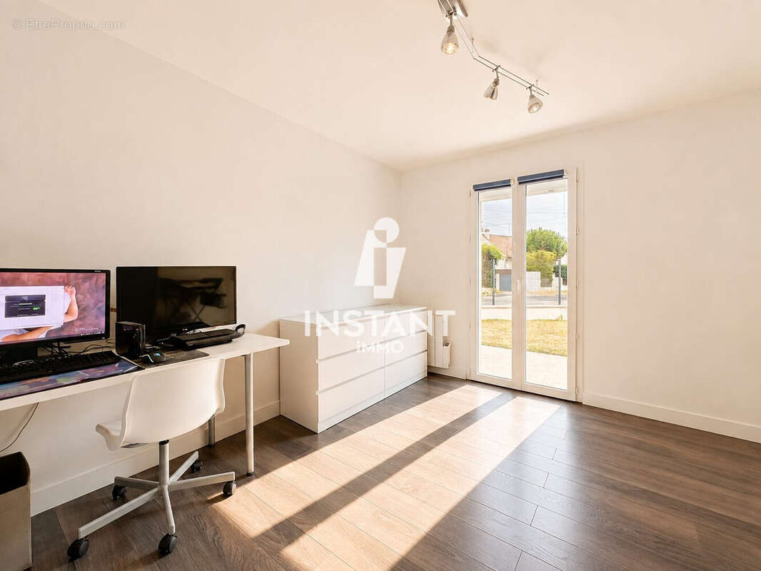 Maison 192 m² à Gretz-Armainvilliers  - photo 9
