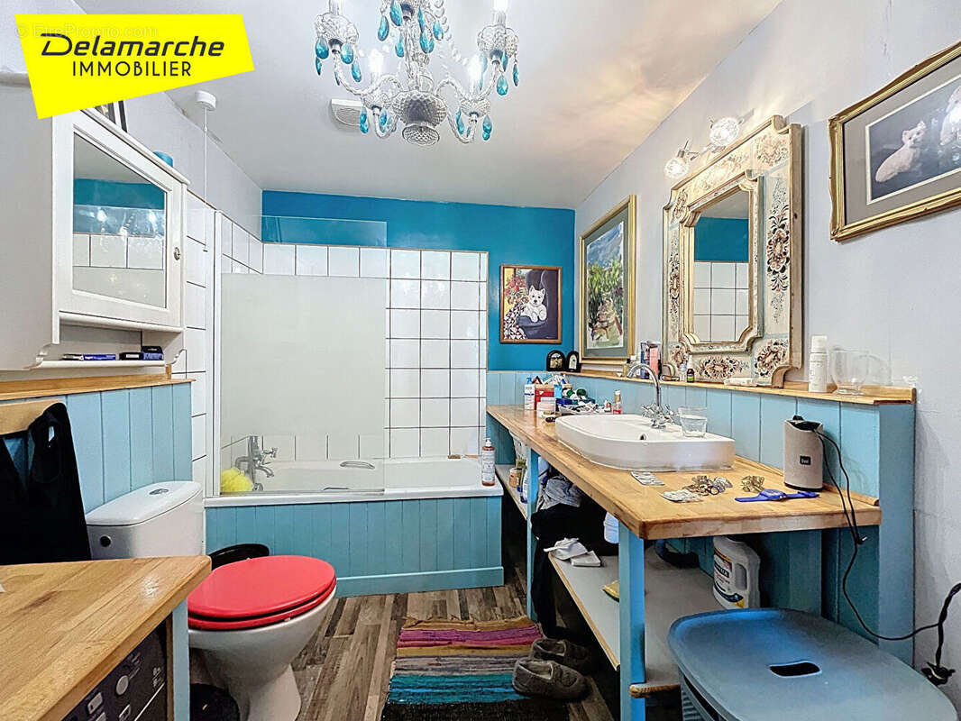 Maison à SAINT-HILAIRE-DU-HARCOUET