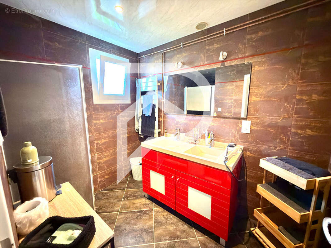 Maison à SAINTS-GEOSMES