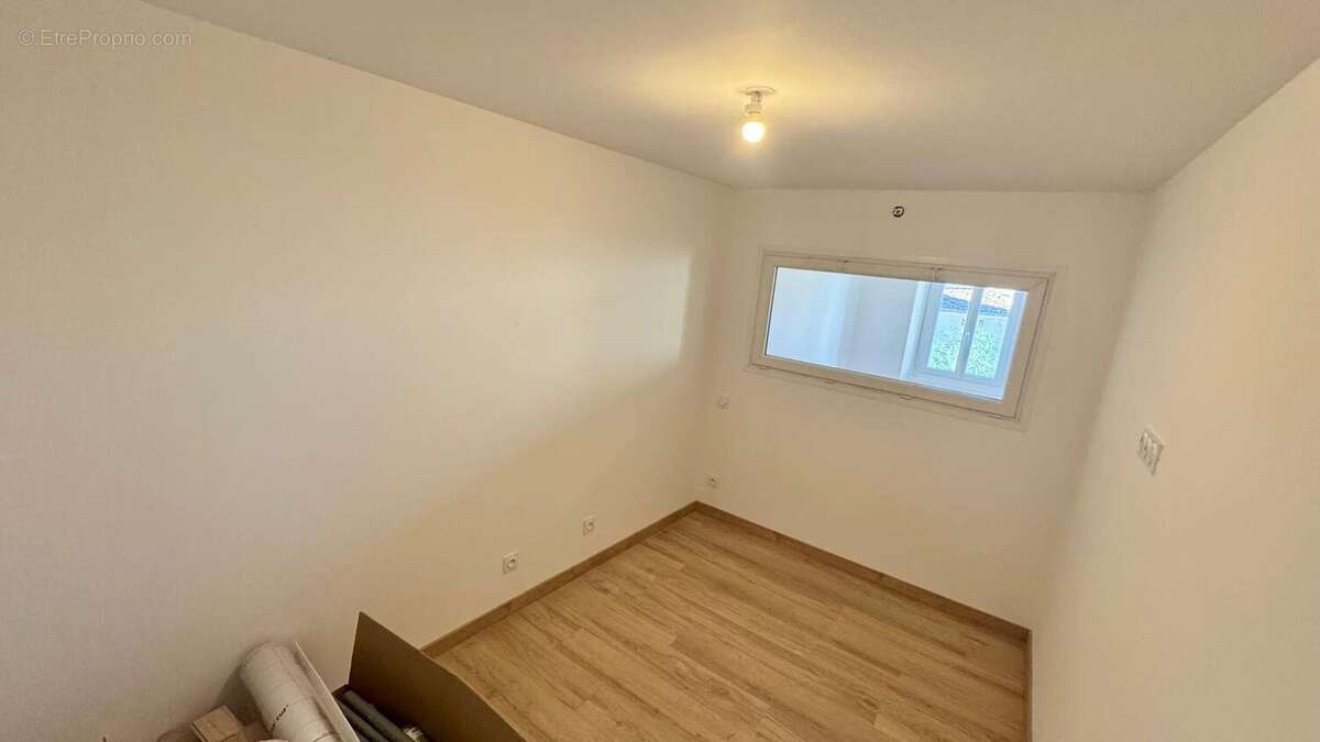 Appartement à CARNOULES