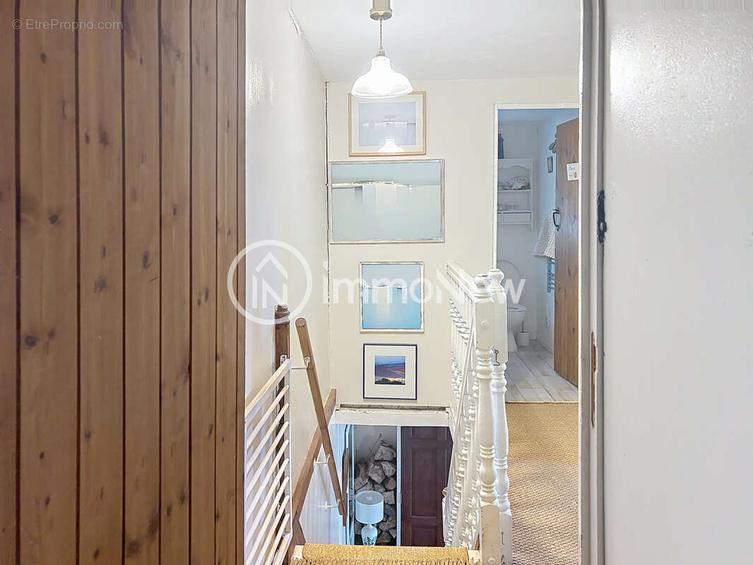 Belle maison de pierre de 1834 de 200 m2  sur un terrain de 3552 m2 sans vis a vis - photo 8