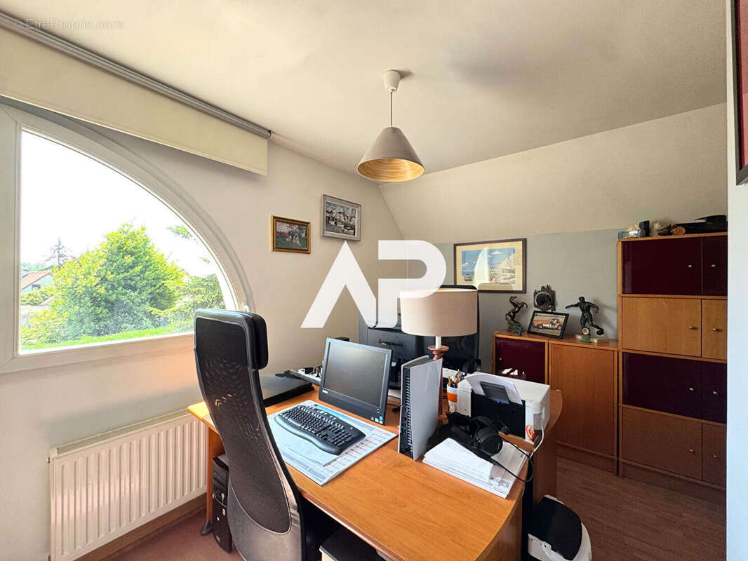 Maison à MONTLIGNON