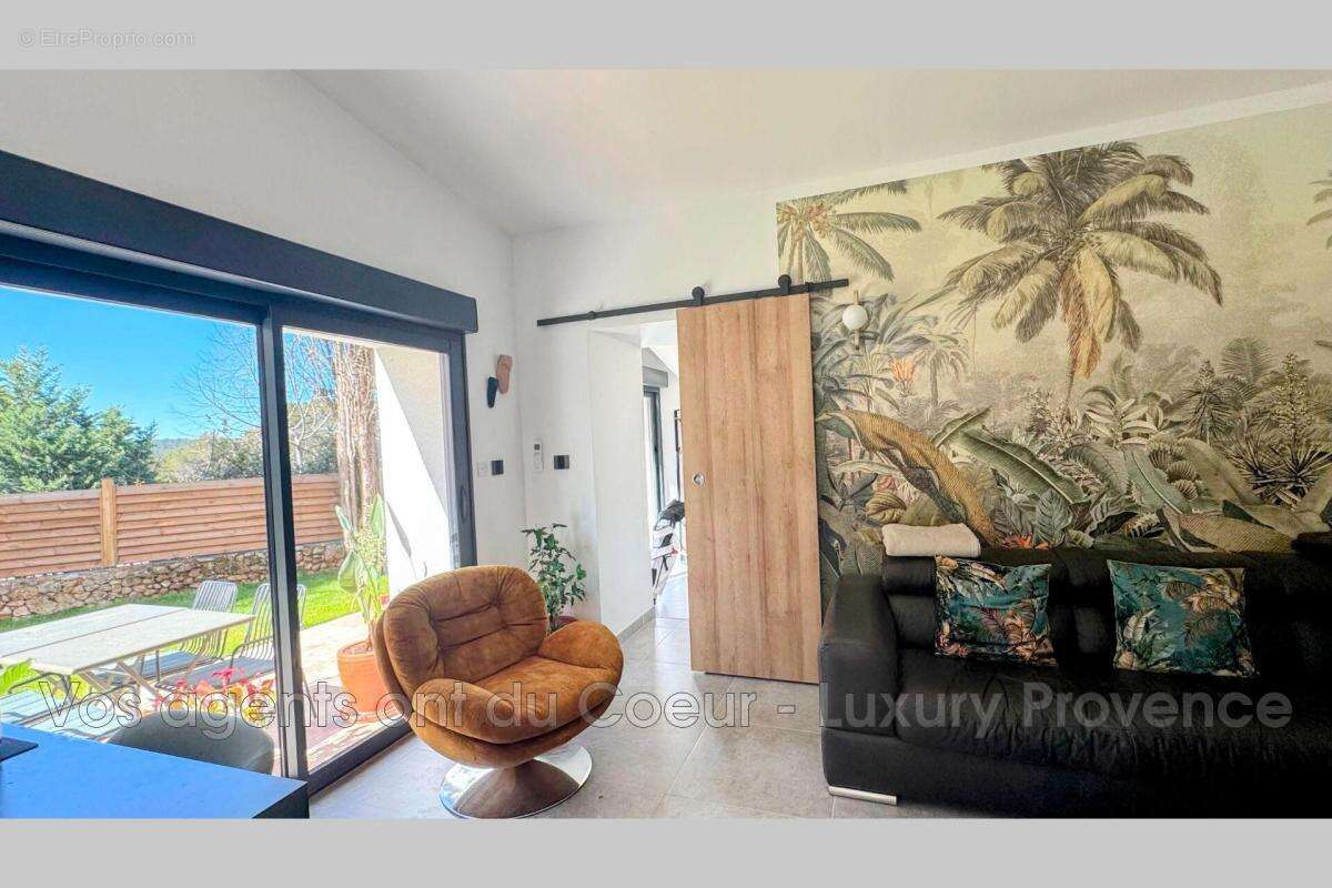 Appartement à LE THOLONET