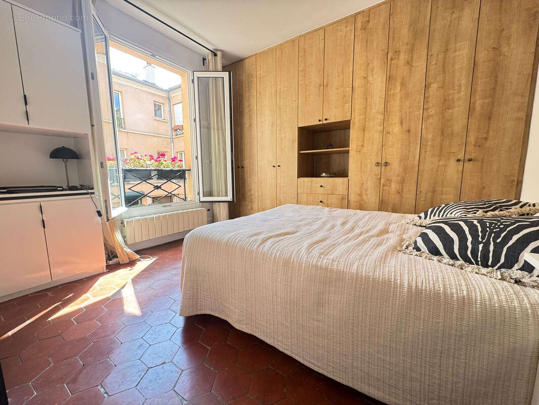 Appartement à PARIS-20E