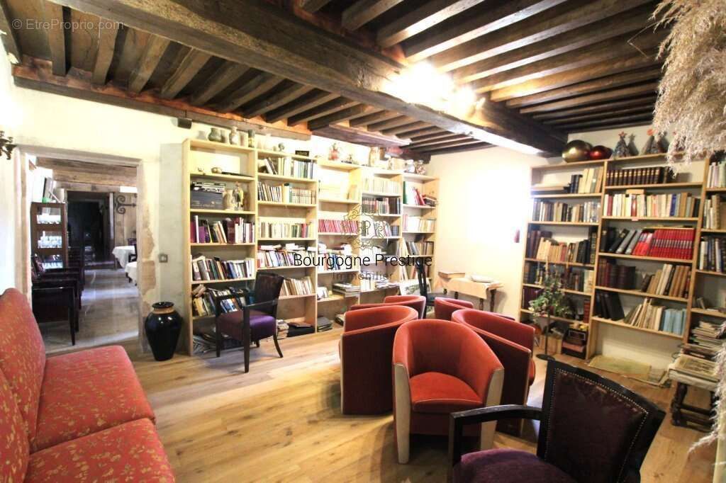 Chateau de caractere aux racines medievales entre patrimoine et art de vivre bourguignon - photo 10