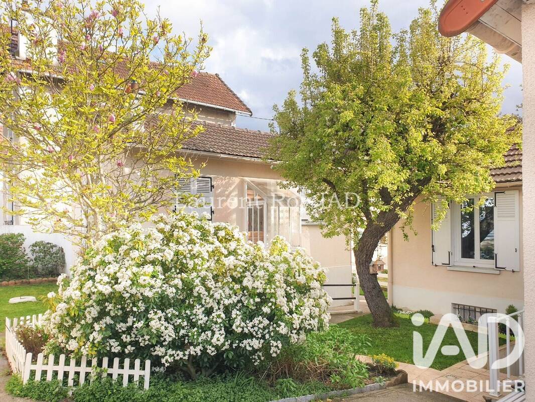 Photo 1 - Maison à SARTROUVILLE