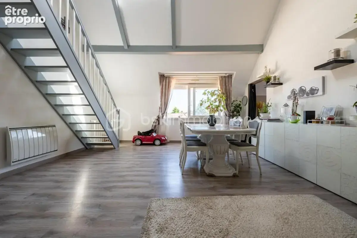 Très beau duplex composé de ses 4 chambres ! - photo 3