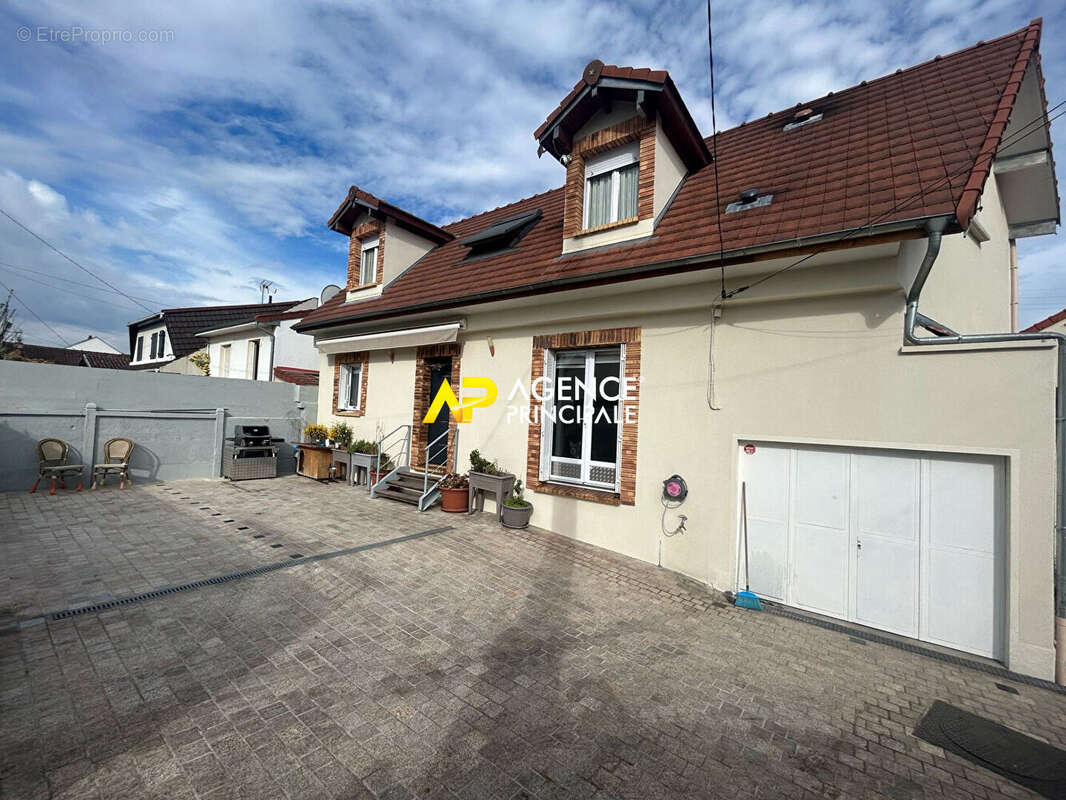 Maison à BEZONS