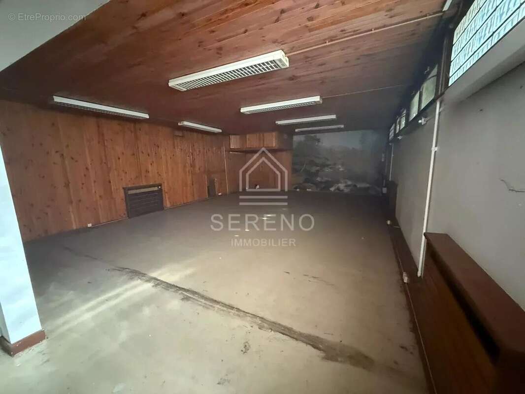 Commerce à MONTREUIL