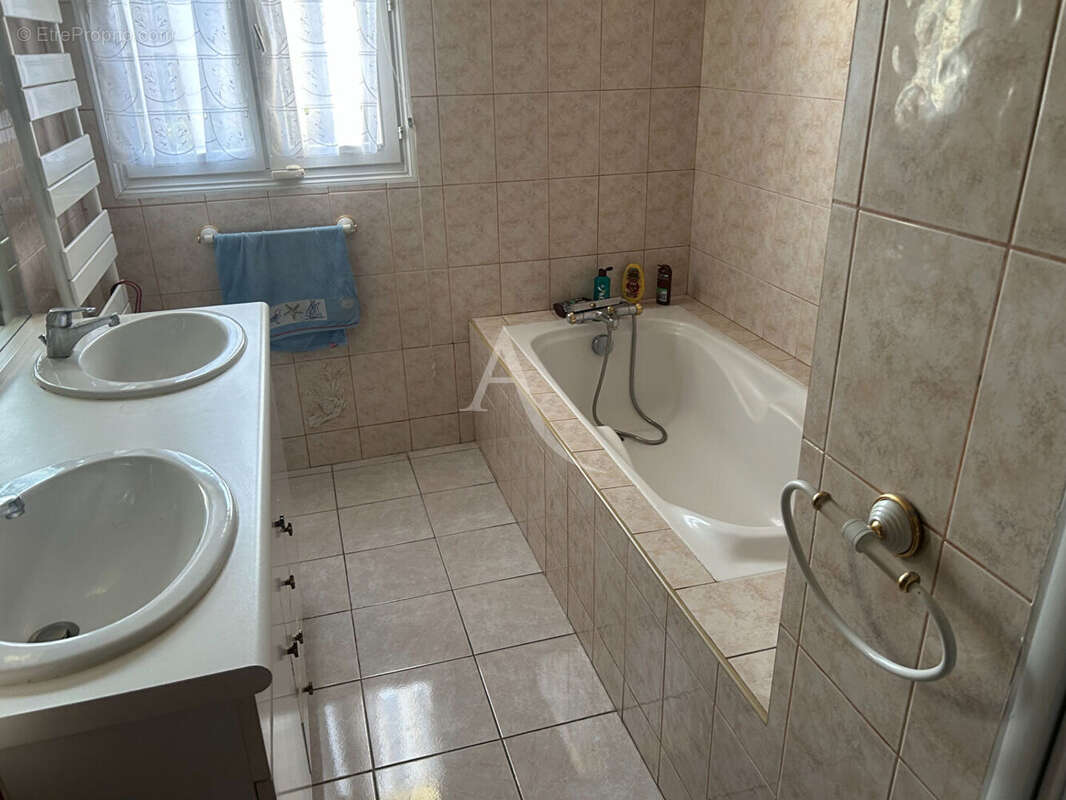 Maison à SAINT-PRIX