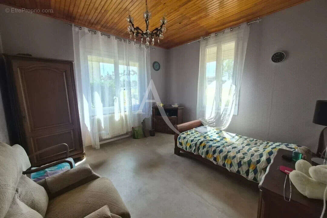 Maison à VILLENEUVE-DE-MARSAN