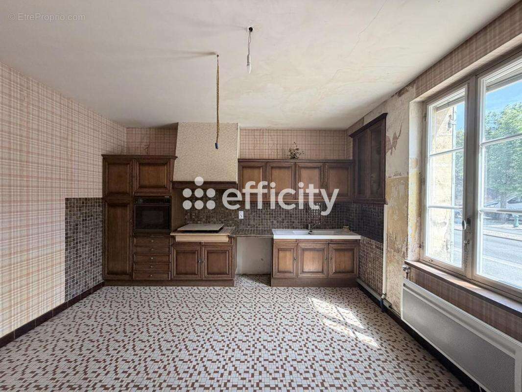 Maison 128 m² à Couze-Et-Saint-Front  - photo 9