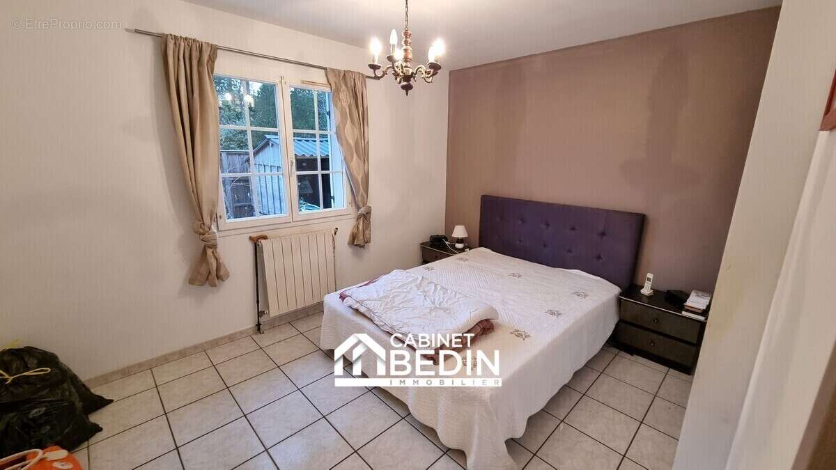 Maison à ARES