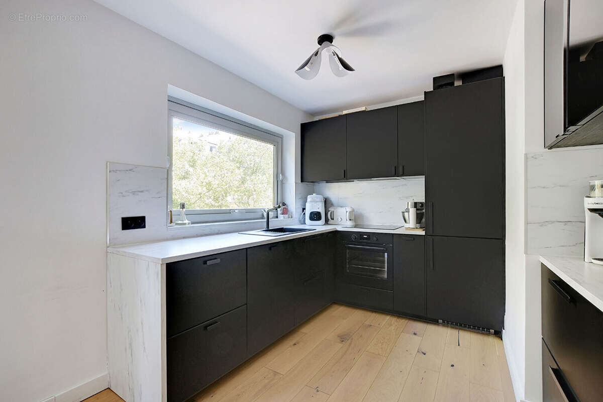 Appartement à PARIS-11E