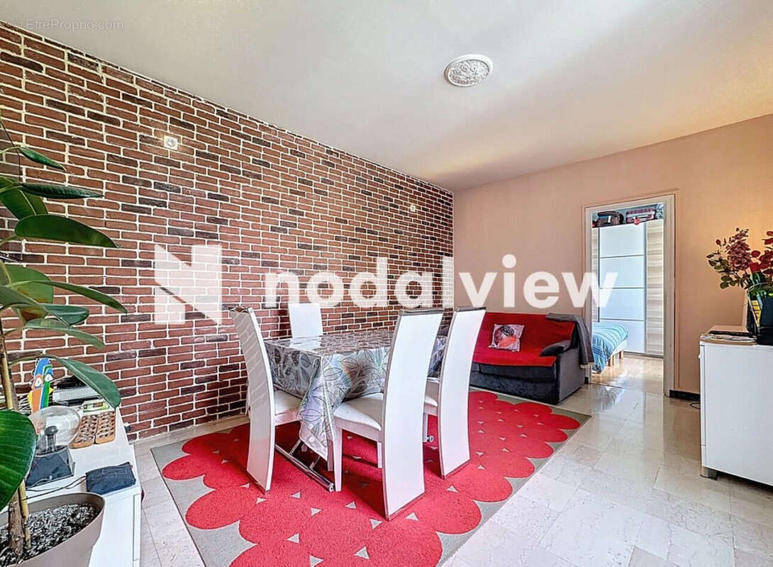 Appartement à AUBERVILLIERS