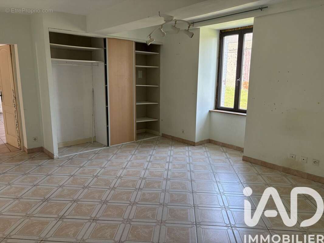 Maison 157 m² à Clamerey  - photo 5